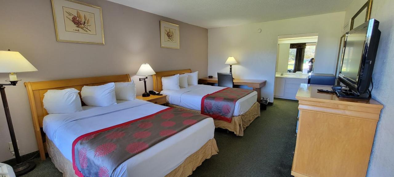 Ramada By Wyndham & Suites Warner Robins Eksteriør billede