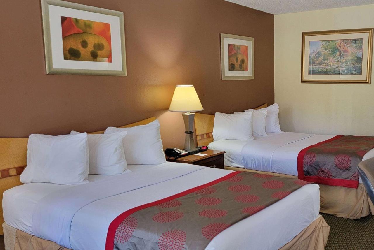 Ramada By Wyndham & Suites Warner Robins Eksteriør billede