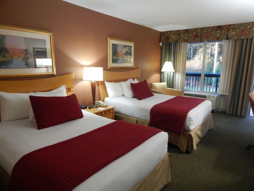 Ramada By Wyndham & Suites Warner Robins Eksteriør billede