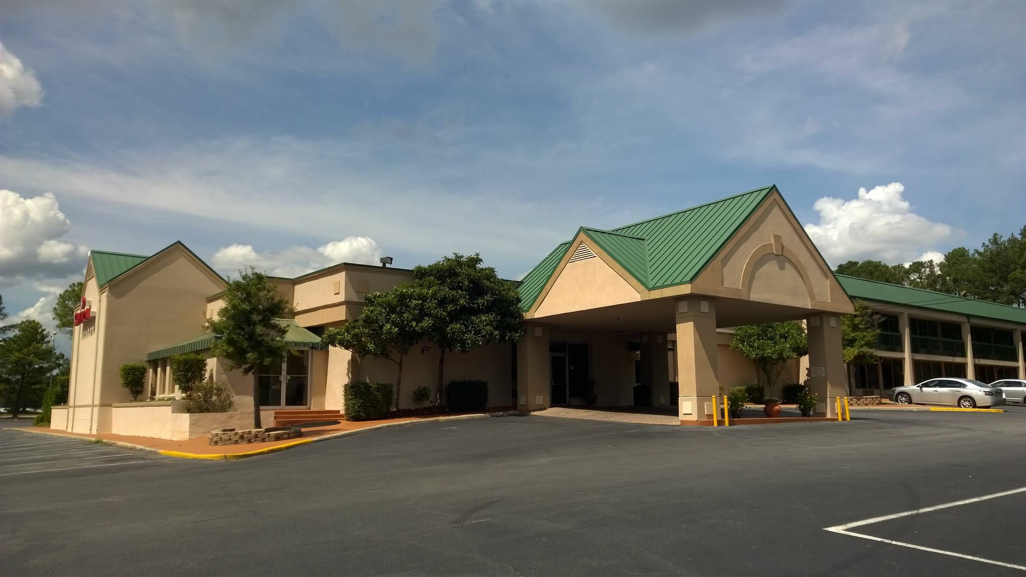 Ramada By Wyndham & Suites Warner Robins Eksteriør billede